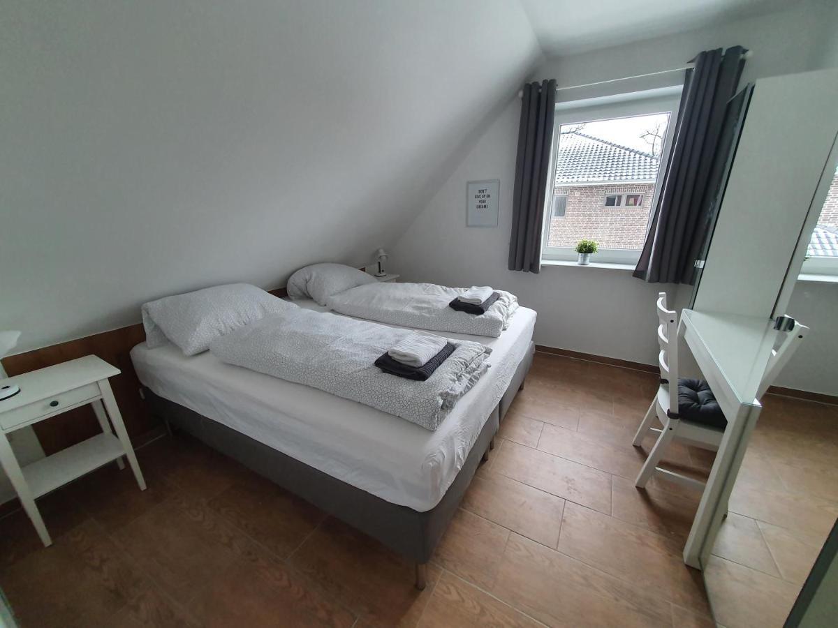 Haus Taybeerweg Apartman Aurich Kültér fotó