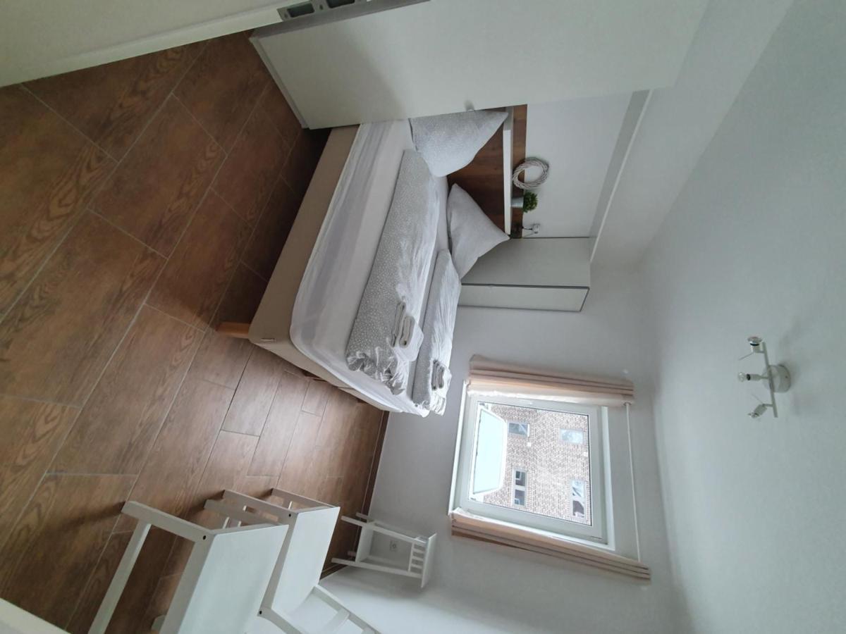 Haus Taybeerweg Apartman Aurich Kültér fotó